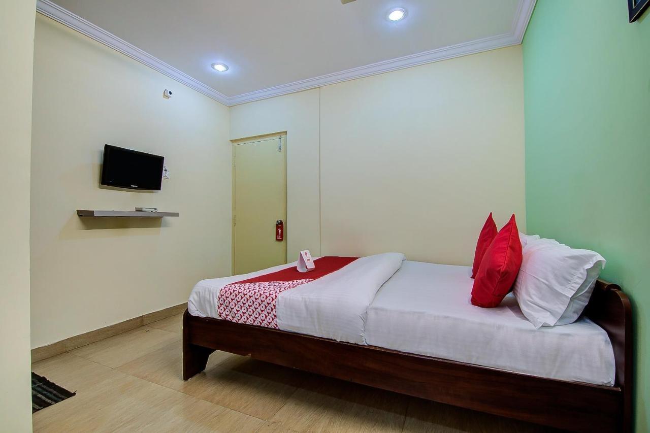 Oyo Lalitha Delight Hotel Visakhapatnam Exterior foto